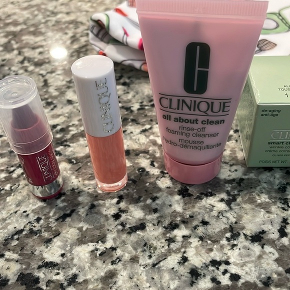 🛍️HOST Pick🛍️Amazing brand new Clinique products 10 piece bundle - Picture 4 of 15